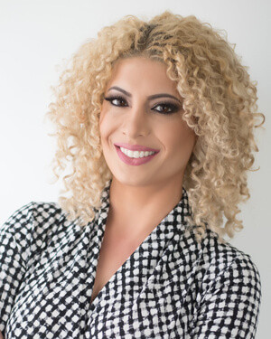 Homa Sadat Broker